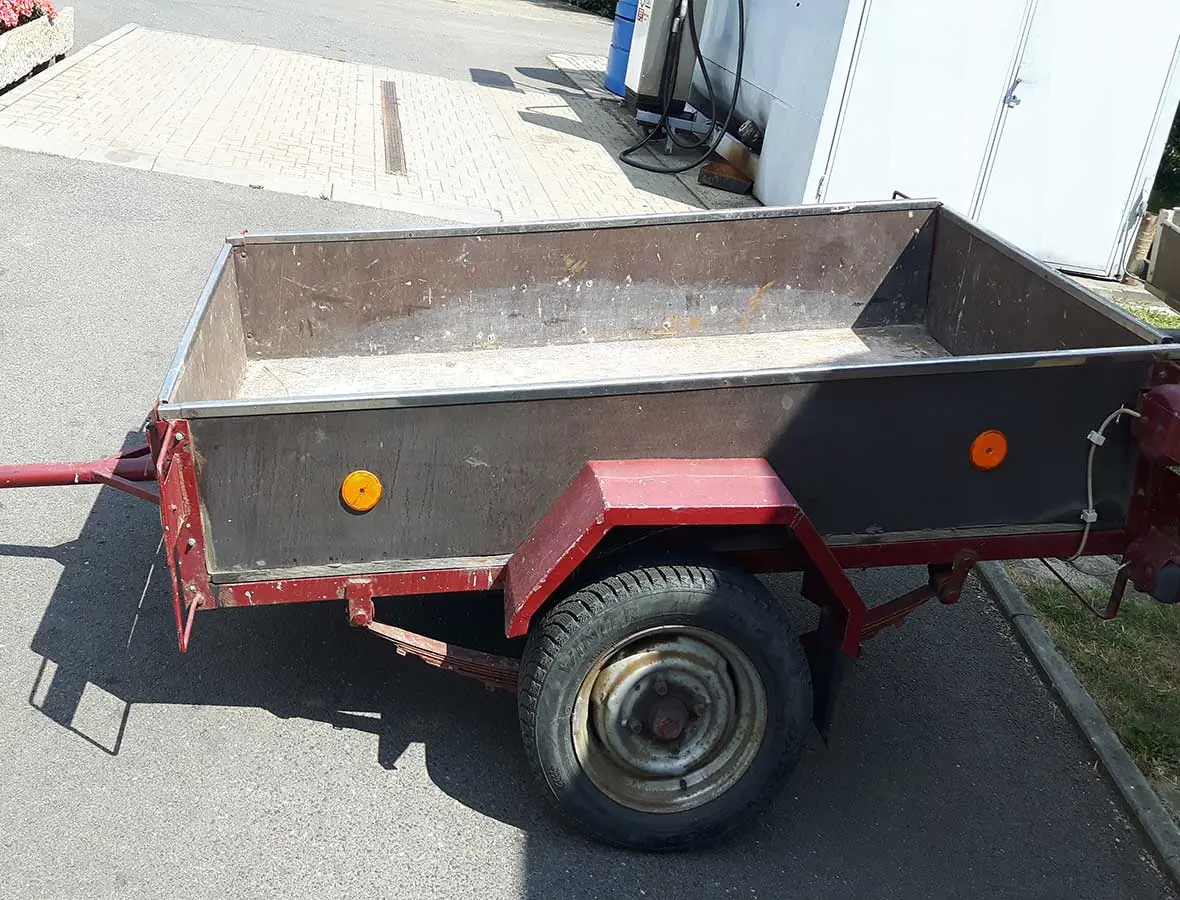 Vlek č. 7 s plachtou